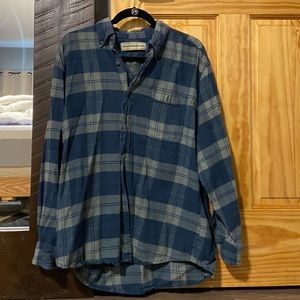 Men’s oversized flannel